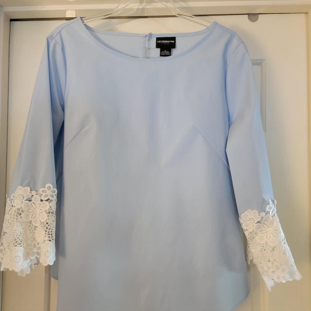 NWT Liz Claiborne Lace-trimmed Sleeved Top - Light Blue and White - Size Large